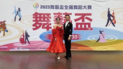 901徐亞妍、903黃祈宣圖片