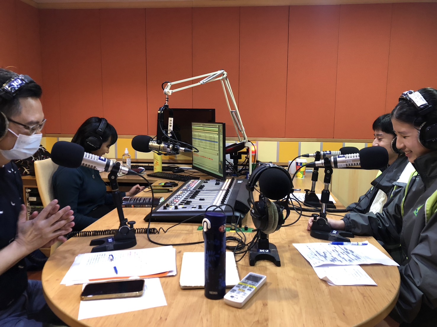 連結到達觀雙語DJ上電台